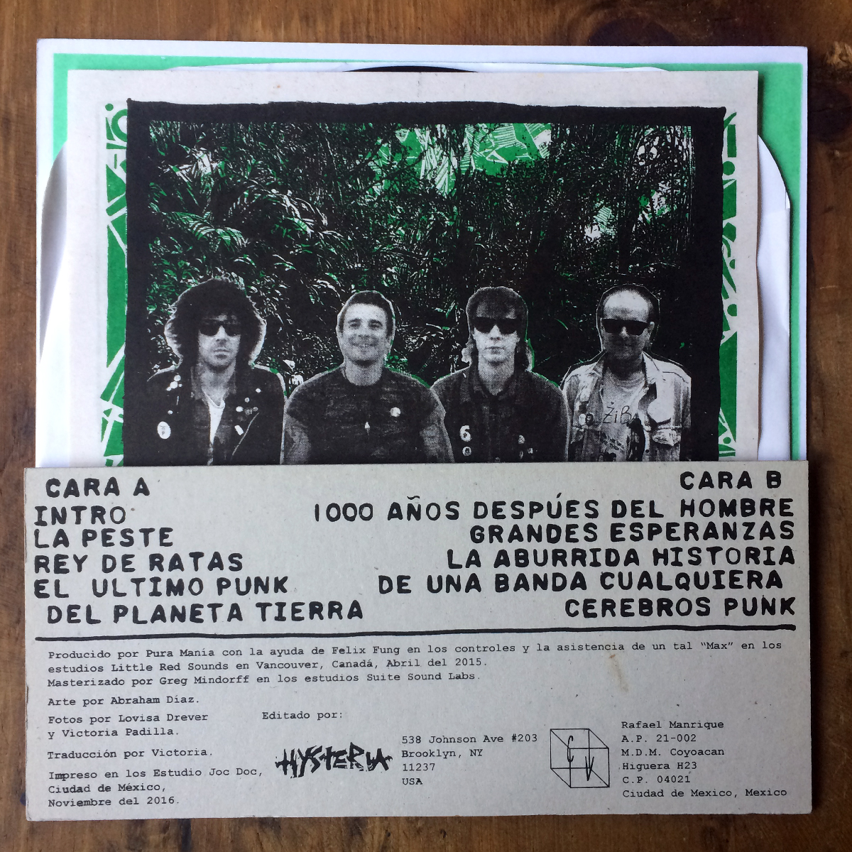 Pura Mania “Cerebros Punk” 12″ Shirts, Paper and Music made in Ciudad